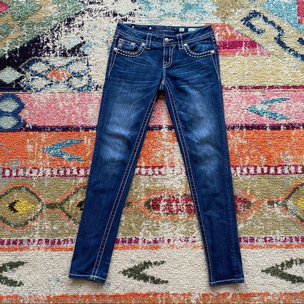 Miss Me Signature Rhinestone Fleur-de-lis Embroidery Skinny Jeans - Picture 3 of 11